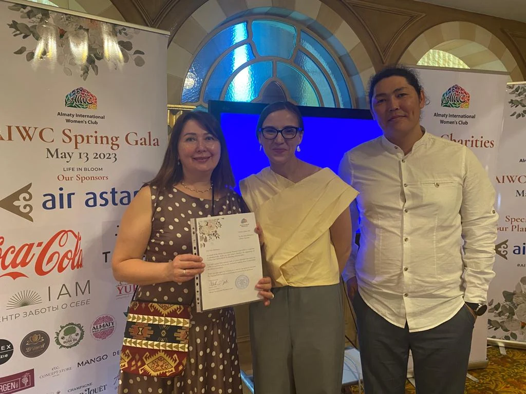 Liliya at an international community event